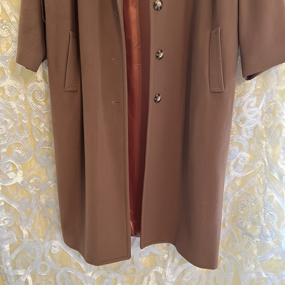 Evan Picone Vintage Winter Coat - Picture 3 of 8